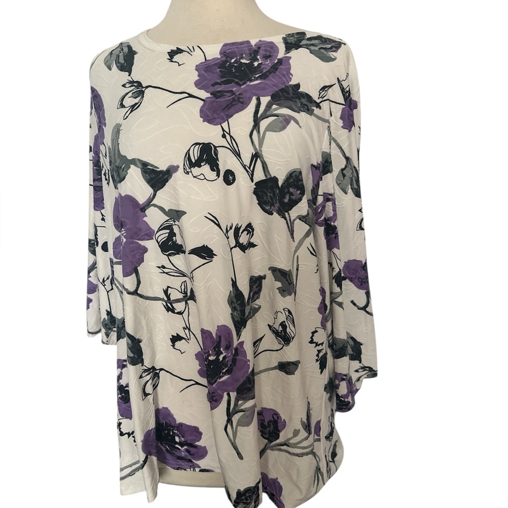 C.D. Daniels Floral Tunic top plus size 1X